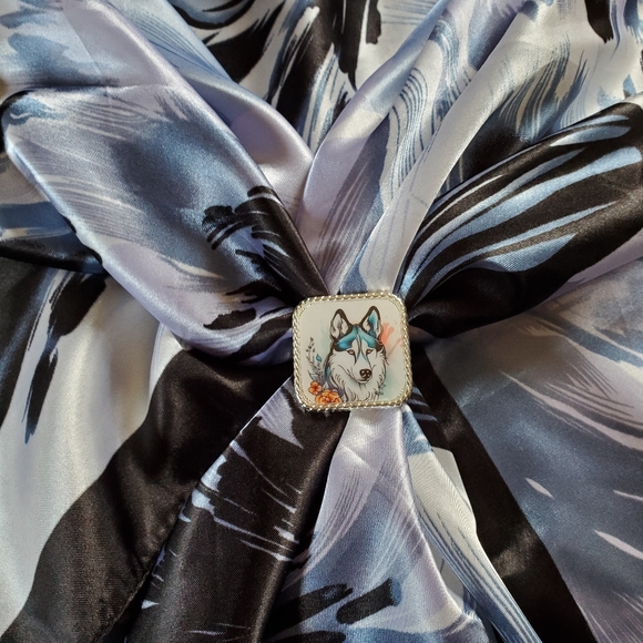 Western scarf slide,scarf slide bling concho, wild rag slides, husky Dog lover - Picture 3 of 3